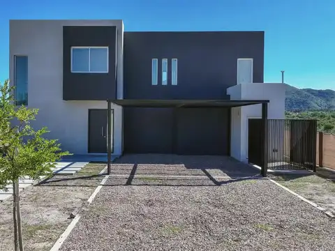 VENTA Casa 3 dormitorios AS 4. Almasierra. JK