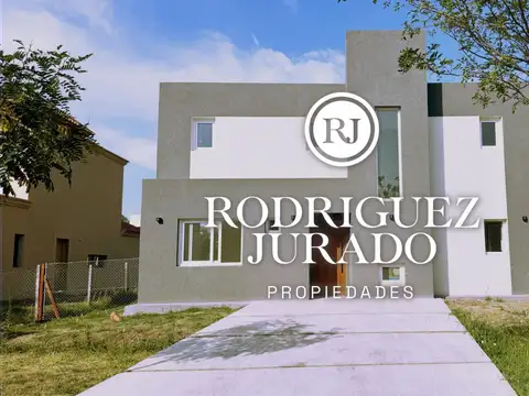 Casa con Pileta en dos planta - San Pablo - Pilar