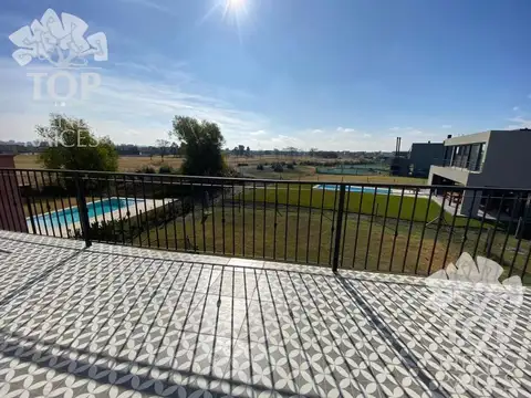 Avenida de los lagos 100