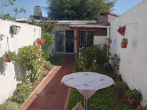 Calle 136 Bis E/ 33 y 34 100