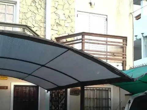 Departamento en venta - 2 dormitorios 1 baño - Cochera - 74 mts2 - Mar Del Tuyú