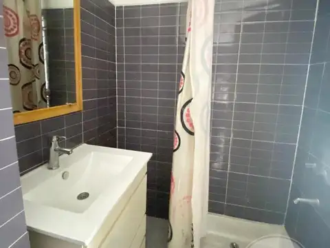 EMILIO MITRE Y AV PEDRO GOYENA - 1AMB LUMINOSO - EXC ESTADO