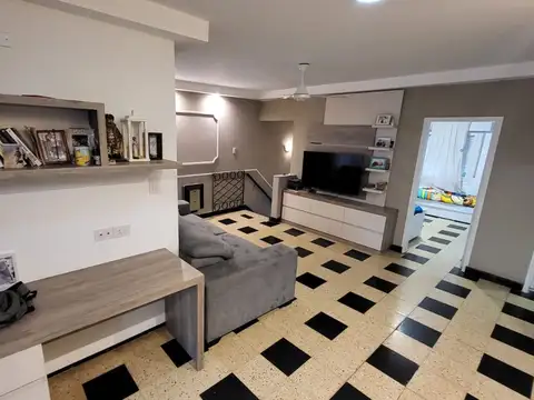 Depto Tipo Casa en Venta de 3 dormitorios