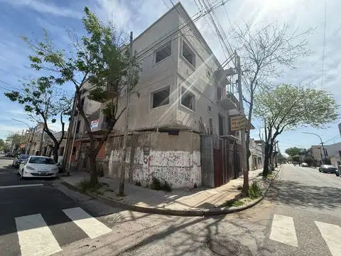 PH 2 amb.  Valentin Alsina. financiado.