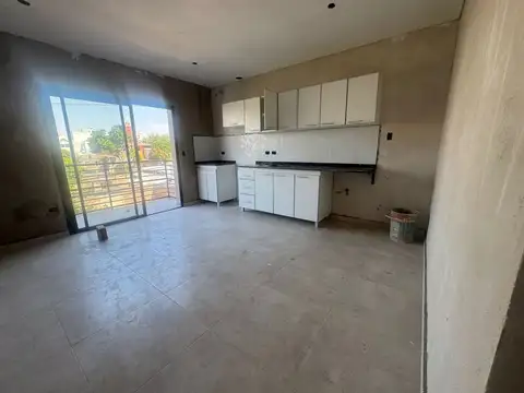 Depto Tipo Casa en Venta en Valentin Alsina, USD 62.000