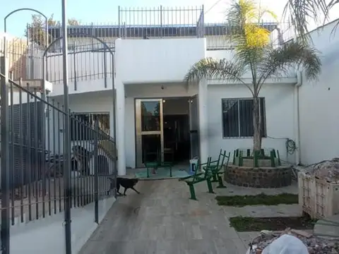 Edificio Comercial en Lujan