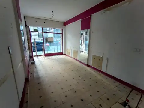 General Lucio Norberto Mansilla 2500, Piso LOC