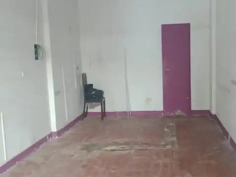 BARRIO NORTE Mansilla 2500 LOCAL 29mts Frente Colegio Amplitud rubros