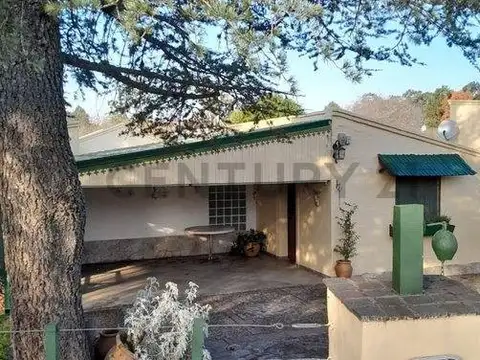 Casa en Venta con 2 cocheras