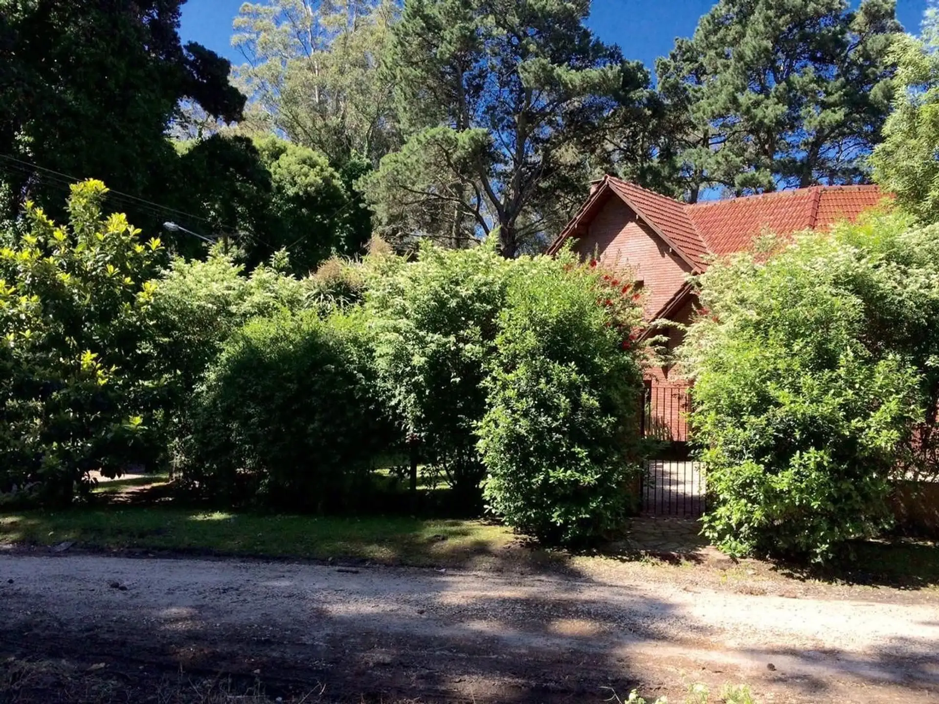 Chalet 5 amb. Bosque Peralta Ramos