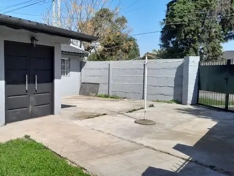CASA 5 AMBIENTES VENTA LONGCHAMPS PISCINA FINANCIA