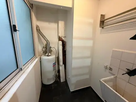 Departamento dos ambientes en venta Flores