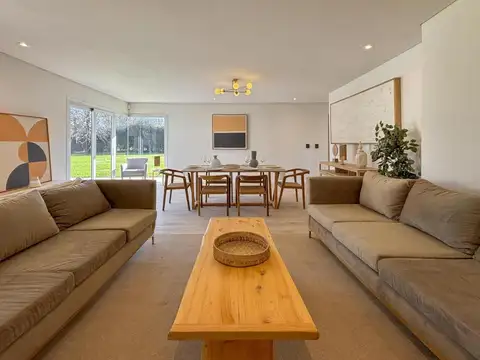 Casa en Venta con 1 cochera