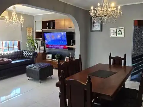 Casa en Venta en Moron, USD 100.000