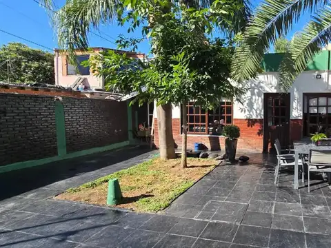 Casa en venta en Moron