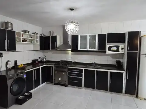 Casa en venta en Moron