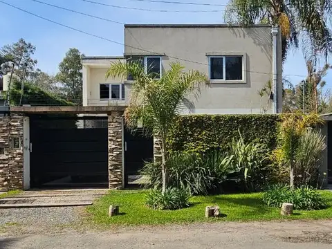 VENTA CASA 4 AMBIENTES  VILLA UDAONDO ITUZAINGO