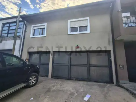 CASA EN VENTA EN HERNANDEZ 2 DORMITORIOS