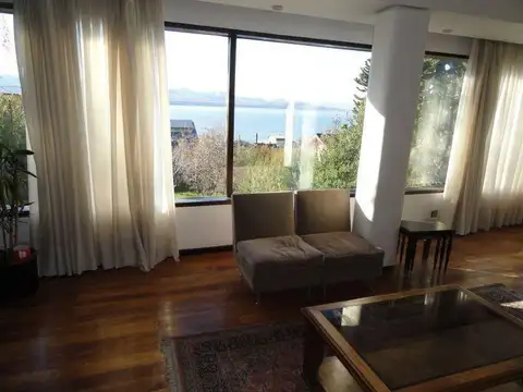 Casa en venta Belgrano Bariloche - Increible vista al lago