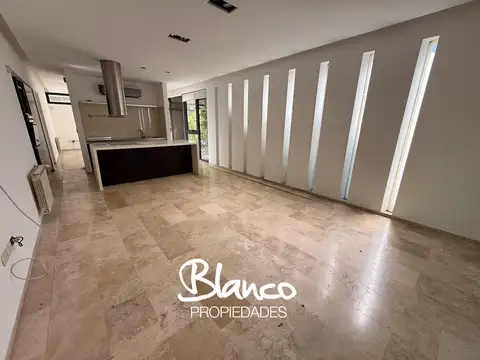 Casa en Alquiler al Sur
