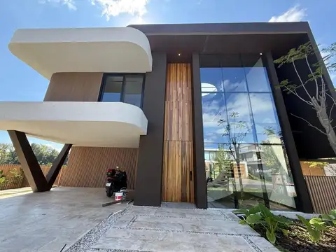 Casa en venta en el Yacht, Nordelta