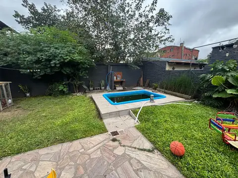 Casa 3 ambientes con buen lote! Boulogne..