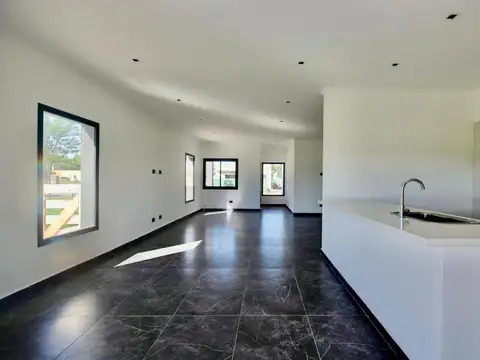 Casa en Venta en Presidente Derqui, USD 212.000