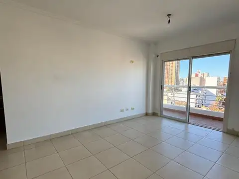 Departamento en Alquiler en Caseros, $ 600.000