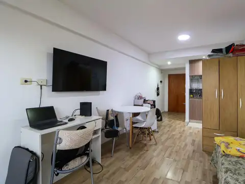 Avenida Rivadavia 10100, Piso 6
