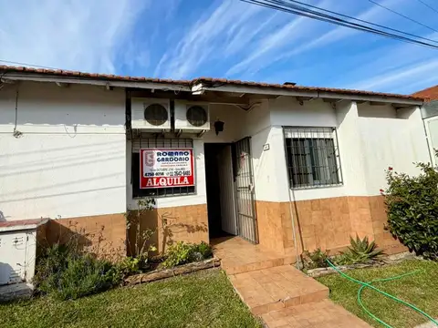 Chalet tres ambientes en alquiler