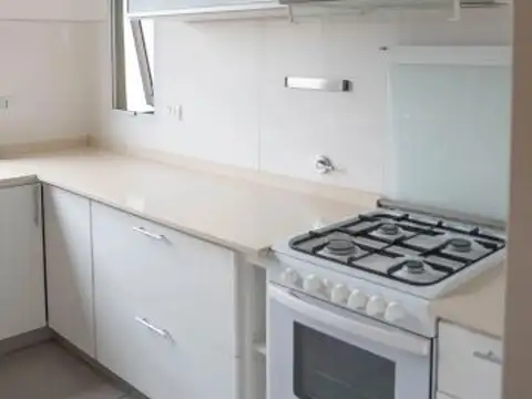 Departamento en Alquiler con 1 cocheras