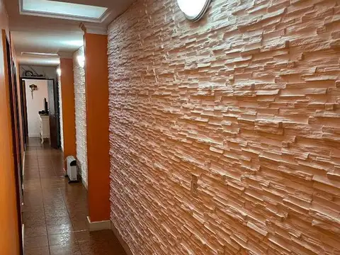 Casa en Venta en Remedios De Escalada, USD 210.000