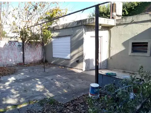 Depto Tipo Casa en Venta en Villa Luzuriaga, USD 45.000