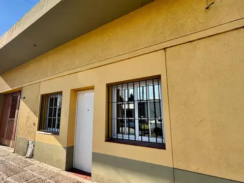 VENTA CASA 4 AMB BERAZATEGUI! Con amplio parque