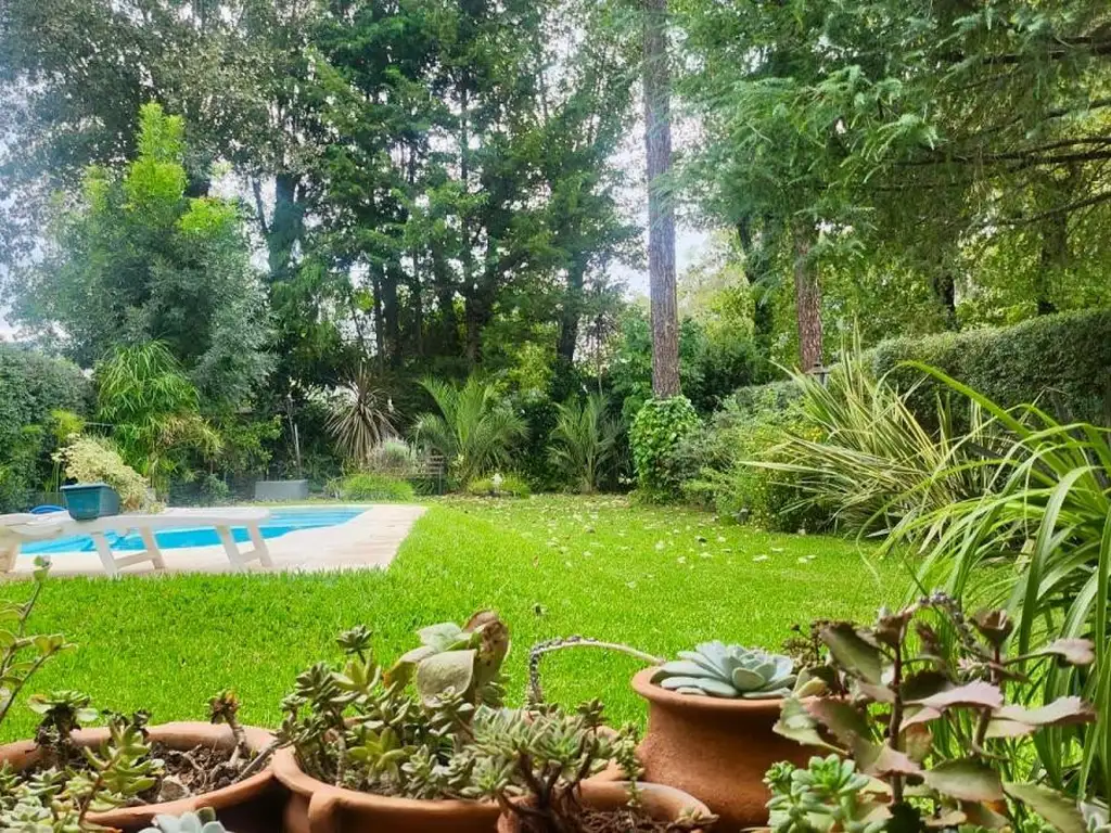 Casa en Venta - 3 dormitorios - USD 140.000