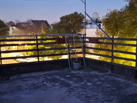 Depto Tipo Casa en Alquiler de 3 ambientes