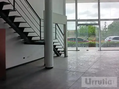 Autopista del Oeste  colectora sur  al 2400  Entre Pte Franklin y Graham Bell