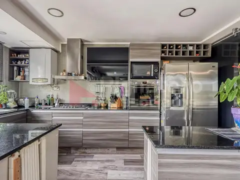 Departamento en Venta con 2 cocheras