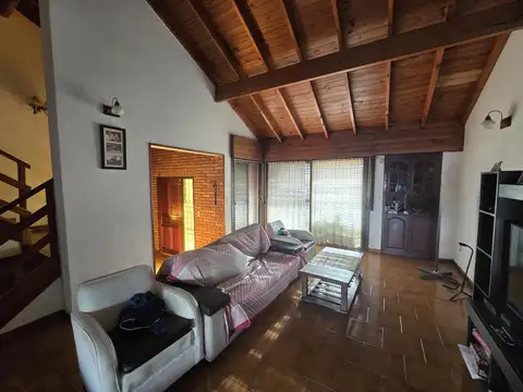 Casa en Venta en Barrio Arca, USD 260.000