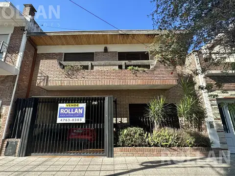 Venta Chalet 6 amb en Carapachay. LOTE PROPIO.