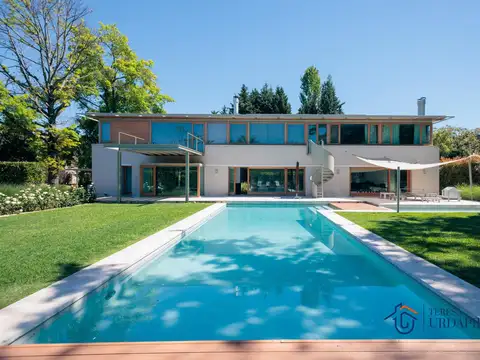 Casa moderna de gran diseño en Olivos Golf Club