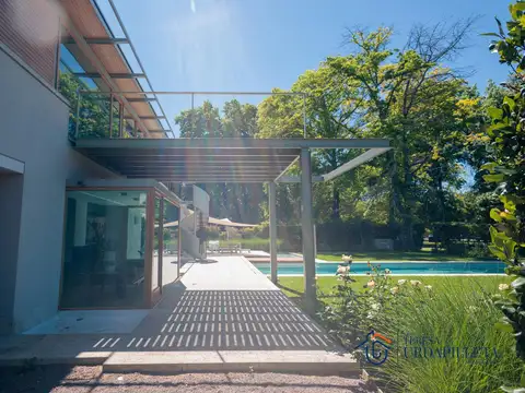 Casa moderna de gran diseño en Olivos Golf Club