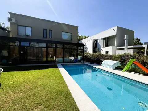 Casa en Venta de 4 dormitorios