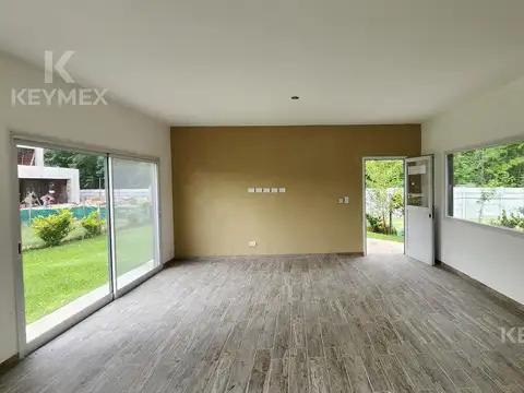 Casa 4 ambientes con 2 baños