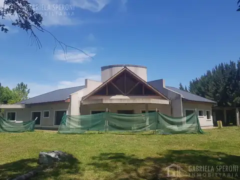 CHALET 6 ambientes VENTA CAMPOS DE ROCA 1
