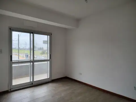 Departamento en Alquiler en Benavidez, $ 750.000