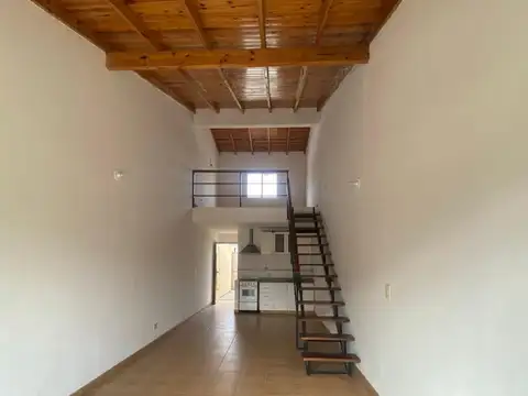 Depto Tipo Casa en Alquiler 15 años