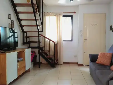DUPLEX EN VENTA RAMOS MEJÍA 3 AMBIENTES Y PATIO