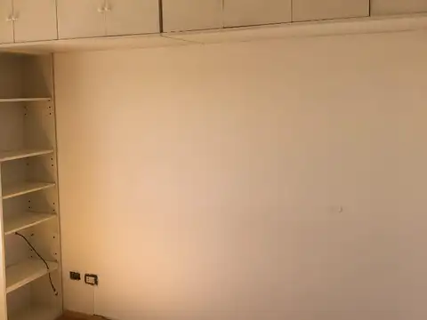 ALQUILA HERMOSO DE 2 AMB EN BARRACAS MUY LUMINOSO COCHERA