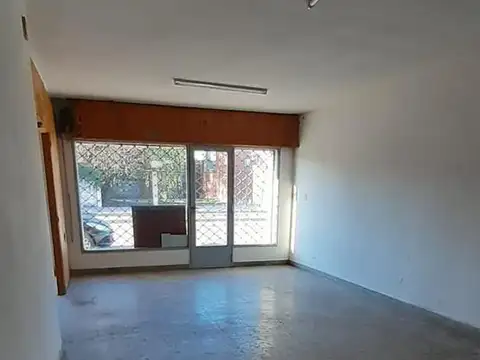 Local en alquiler en Lujan Carlos Pelliegrini 969
